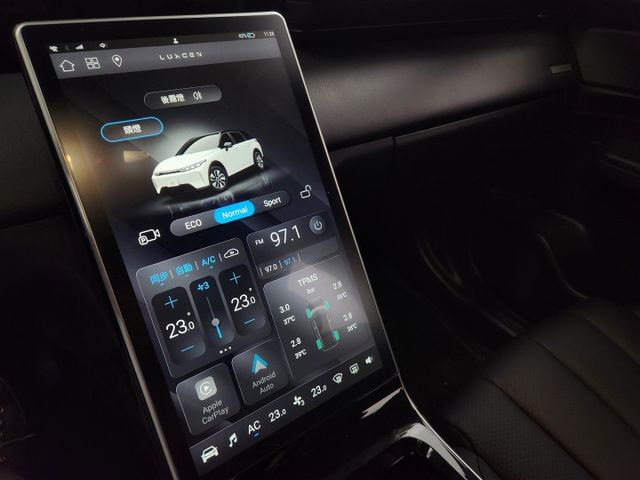 ♞免稅金♞免保養♞高物價時代最佳選擇♞大空間+極佳加速反應♞CCS2充電快速♞  第6張相片