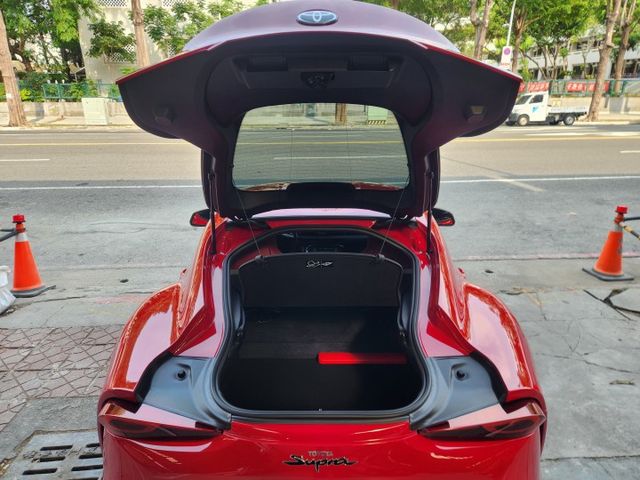 ♞手自排3.0渦輪純種跑車♞2023年式小改款♞僅跑9909km♞全車原漆落地新車車況♞全車無任何改裝♞  第7張相片