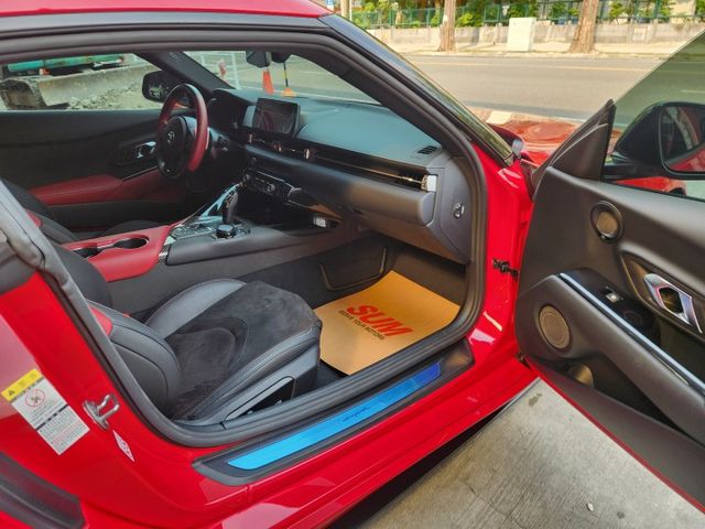 ♞手自排3.0渦輪純種跑車♞2023年式小改款♞僅跑9909km♞全車原漆落地新車車況♞全車無任何改裝♞  第9張相片