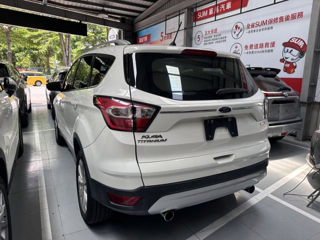 ♞ 245旗艦版 里程實跑10萬公里 ♞ACC主動式跟車+IKEY免鑰匙+駕駛座電動調整+電動尾門+車前雷達+換檔撥片♞  第3張相片