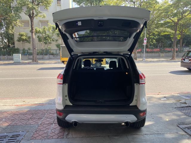 ♞2013 Ford Kuga 2.0旗艦型♞實跑11萬公里♞  第5張相片