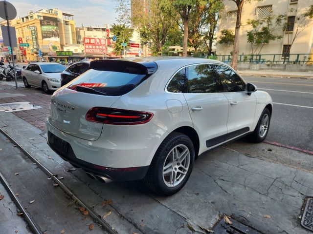 ♞2017 Porsche Macan S Diesel♞總代理♞ 極佳車況 內外氣氛極佳♞ 一手車♞  第3張相片