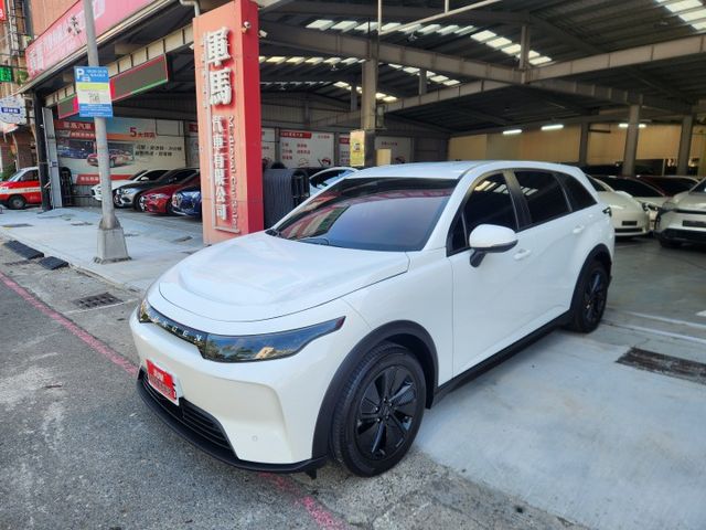 ♞5人座純粹版♞全車原漆+原鈑件+低里程♞ACC主動式跟車系統♞貫穿式尾燈♞  第1張相片