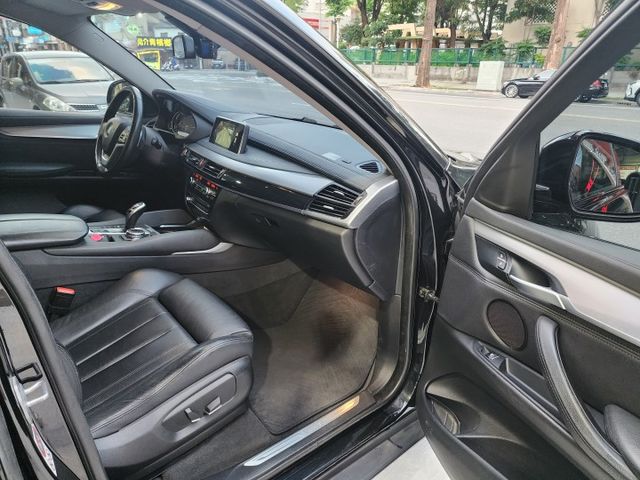 ♞僅跑12萬公里 極佳車況♞汎德總代理♞柴油渦輪引擎省油耐用 加速凌厲♞原鈑件漂亮車庫車  第12張相片