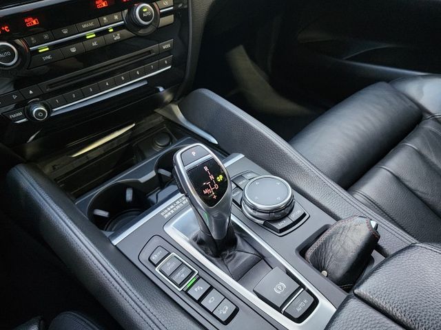 ♞僅跑12萬公里 極佳車況♞汎德總代理♞柴油渦輪引擎省油耐用 加速凌厲♞原鈑件漂亮車庫車  第16張相片