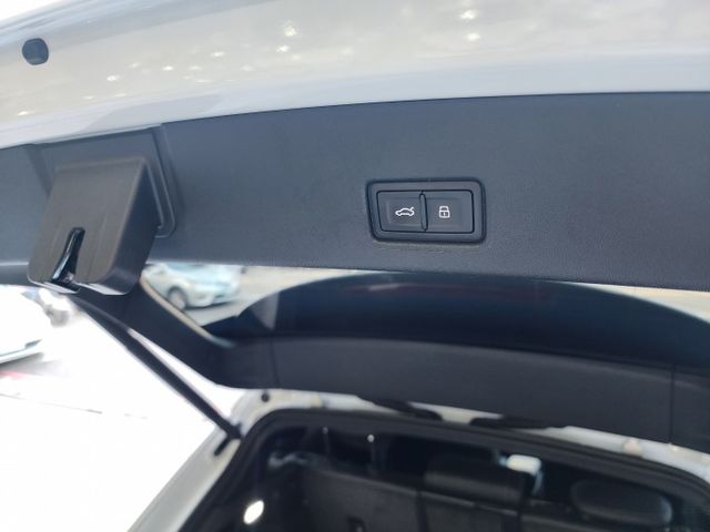 ♞2025年式♞全車頂級美國STEK消光膜♞滿電里程544km♞雙馬達S-Line版本 340匹馬力♞  第7張相片