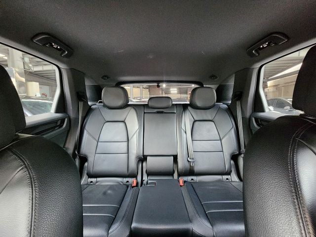 ♞總代理Porsche Cayenne♞V6 3.0雙渦輪♞僅跑9萬多公里.保養紀錄完整♞車庫車.狀態極佳♞  第18張相片