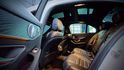 AMG 4WD 7AT LED 珍珠白 原廠導航 盲點 IKEY全套 全景 柏林 平把 氣氛燈 19吋圈 雙前記憶通風椅  第14張縮圖
