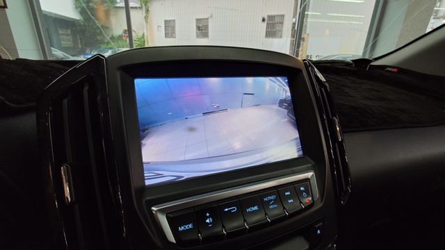 HUD 電折 轉向畫面 天窗 17吋雙色圈 恆溫空調  第5張相片