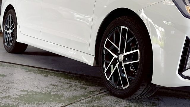 ADG-M極速版 LED頭尾燈 IKEY全 SPORT跑椅 快撥 空力套件 車偏 盲點 改安卓機  第3張相片