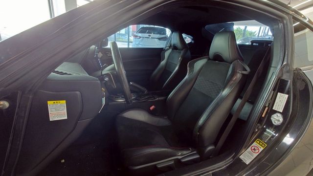 魚眼HID霧燈 強化連桿 17吋鋁圈 可調避震 倒車顯影/安卓機 電熱椅 HID IKEY全套 快撥 麂皮跑車椅  第5張相片