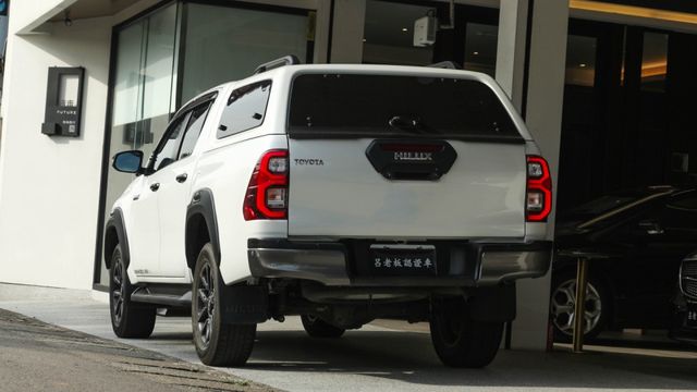 正一手車 後蓋&58.000 主動式智慧定速系統、雙區恆溫空調、雙前座座椅通風、駕駛座電動椅  第2張相片