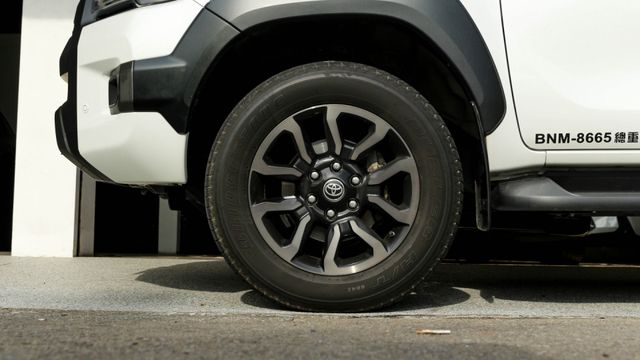 正一手車 後蓋&58.000 主動式智慧定速系統、雙區恆溫空調、雙前座座椅通風、駕駛座電動椅  第5張相片