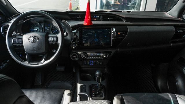 正一手車 後蓋&58.000 主動式智慧定速系統、雙區恆溫空調、雙前座座椅通風、駕駛座電動椅  第16張相片