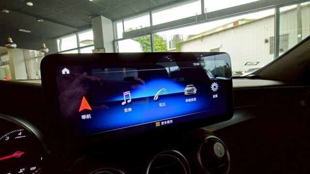 LED頭尾燈 安卓機ZLINK AA+CP 夜色圈 63全車包尾管 電動椅 KEYGO 駕駛模式  第9張相片