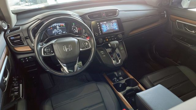 盲點 原廠右轉畫面  IKEY全套  LED  全景  18吋鋁圈  倒車顯影  衛星導航  第10張相片
