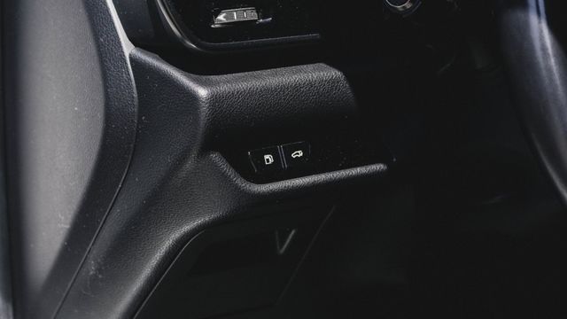 ACC跟車 360環景 18吋鋁圈 雙前電動電熱椅 電動尾門 IKEY全 盲點偵測  AA+CP 換檔快撥 倒車顯影  第8張相片