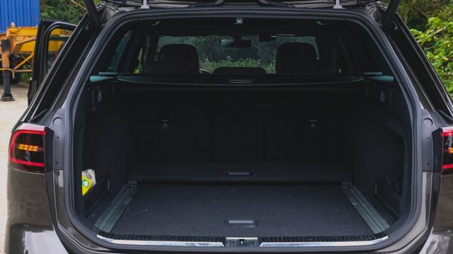 前後下巴 黑水箱罩 BC R19鍛造鋁圈 RZ10 Injen美國進氣系統 全段排氣管/閥門 外洩壓 Stage 3  第5張相片