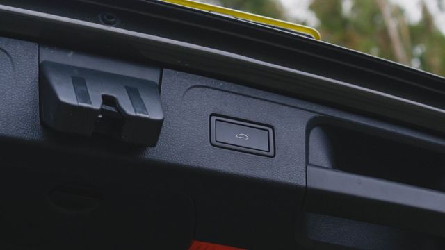 前後下巴 黑水箱罩 BC R19鍛造鋁圈 RZ10 Injen美國進氣系統 全段排氣管/閥門 外洩壓 Stage 3  第13張相片