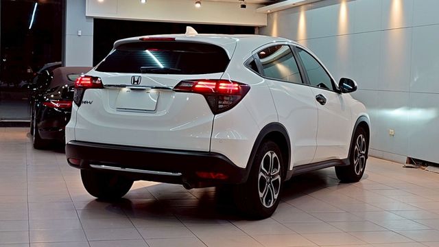 安卓AA+CP  簡易HUD LED燈  IKEY全  17吋雙色鋁圈  第2張相片