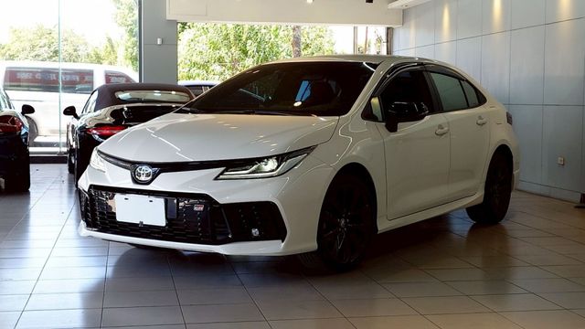 GR ALTIS 2.0 全車原鈑件  第1張相片