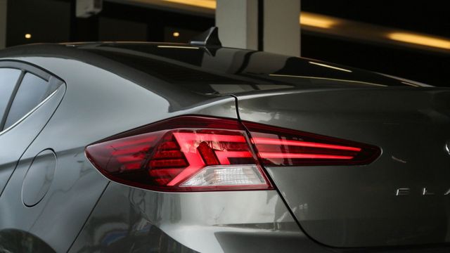 ELANTRA極速版 LED頭尾燈 IKEY全 SPORT跑椅 盲點 車偏 空力套件  第7張相片