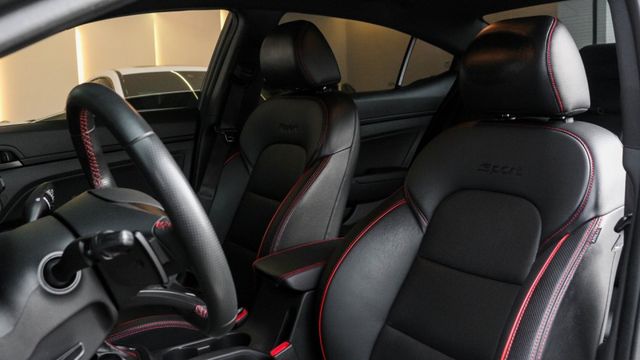 ELANTRA極速版 LED頭尾燈 IKEY全 SPORT跑椅 盲點 車偏 空力套件  第10張相片