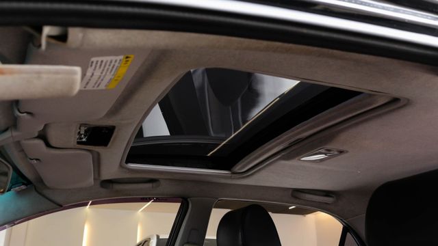 17吋XXR鋁圈 TEIN避震 光圈大燈 導航安卓機 天窗 恆溫 ABS HID燈 紅黑內裝  第8張相片