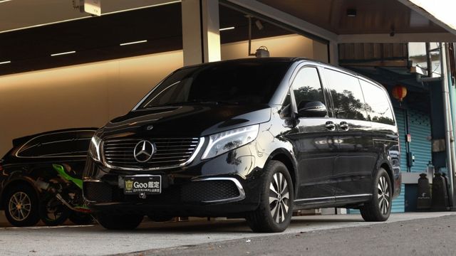 LED燈  雙天窗  17吋鋁圈  盲點偵測  ACC  360  AA+CP  氣氛燈  電尾門  後座恆溫  第1張相片