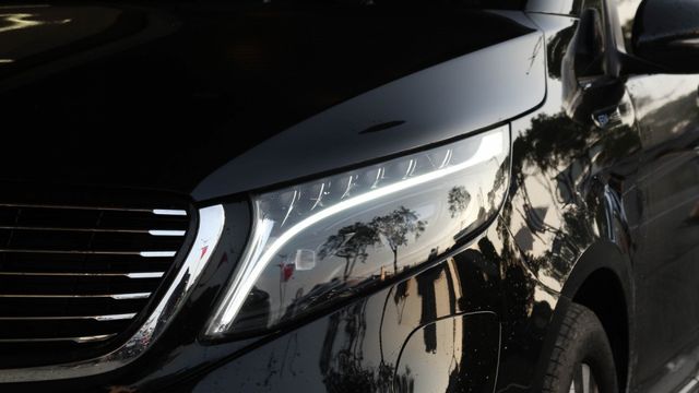 LED燈  雙天窗  17吋鋁圈  盲點偵測  ACC  360  AA+CP  氣氛燈  電尾門  後座恆溫  第3張相片