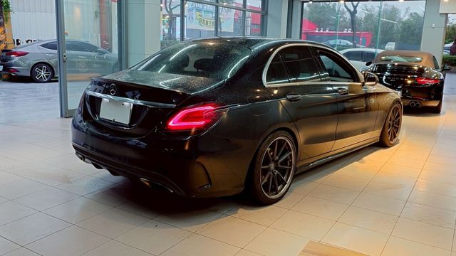 VVS全段閥門 19吋D2鋁圈 氣氛燈 安卓ZLINK 新款頭尾燈 IKEY全  全景天窗 盲點偵測  第2張相片