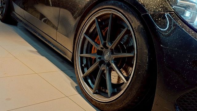 VVS全段閥門 19吋D2鋁圈 氣氛燈 安卓ZLINK 新款頭尾燈 IKEY全  全景天窗 盲點偵測  第3張相片