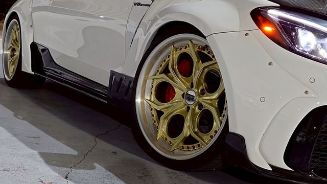 實車實價!全台唯一 寬體C63S  第3張相片