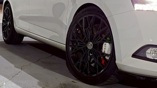 ACC 前下巴  避震  17吋鋁圈  卡鉗  GORGE外洩壓  車頂架  第3張相片