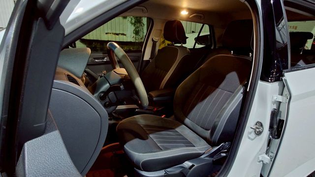 ACC 前下巴  避震  17吋鋁圈  卡鉗  GORGE外洩壓  車頂架  第5張相片