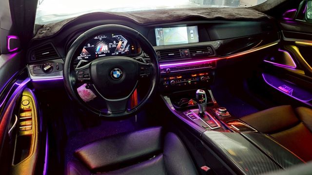 前後包 全段排氣管 POP 液晶錶 氣氛燈 麂皮頂 安全帶 IKEY全 電吸門 19吋鋁圈 大螢幕 M椅  第3張相片