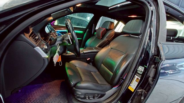 前後包 全段排氣管 POP 液晶錶 氣氛燈 麂皮頂 安全帶 IKEY全 電吸門 19吋鋁圈 大螢幕 M椅  第4張相片