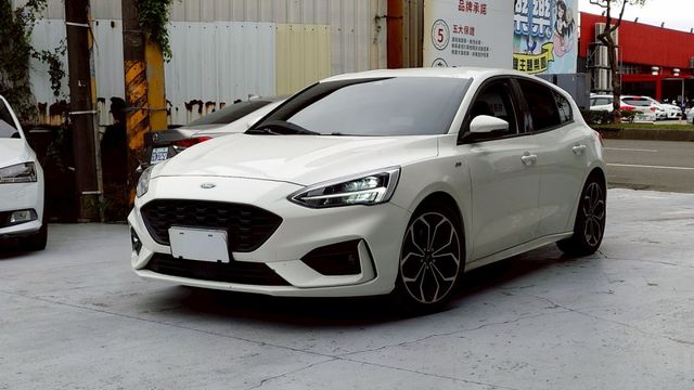 IKEY ACC 盲點偵測 AA+CP 18吋鋁圈 電動椅  第1張相片