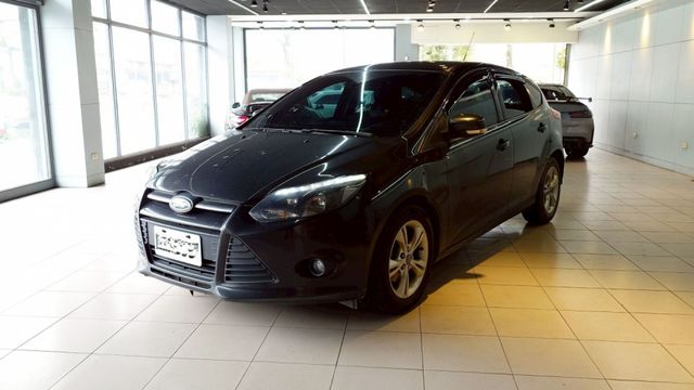 實車實價!定速巡航 後視鏡方向指示燈  LED尾燈  空力套件 電動天窗  第1張相片