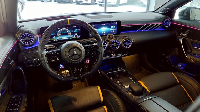 全車TAKD乾碳空力套件 乾碳引擎蓋 乾碳內飾板 乾碳尾翼 乾碳後視鏡 賓士香氛套件 原廠新款碳纖維蜻蜓方向盤 U88  第6張相片