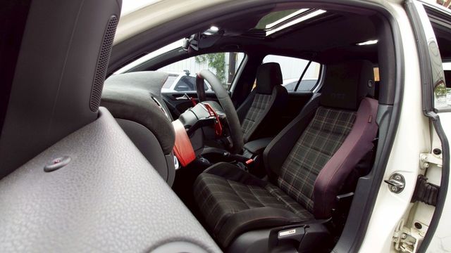 GOLF GTI6 保證實車實價! 小改裝  第5張相片