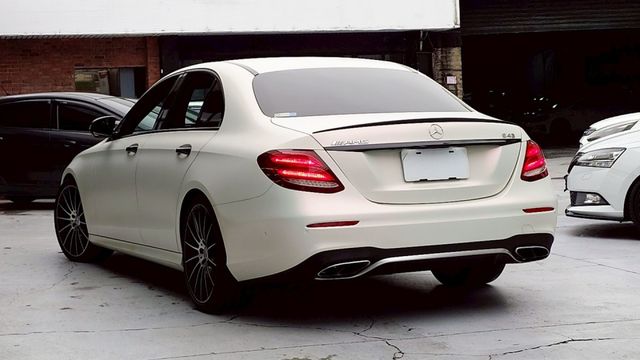 實車實價! E43 AMG  第2張相片