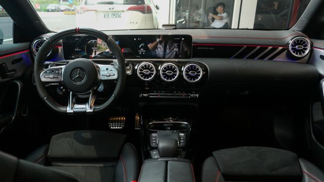 未領牌CLA45S  第12張相片