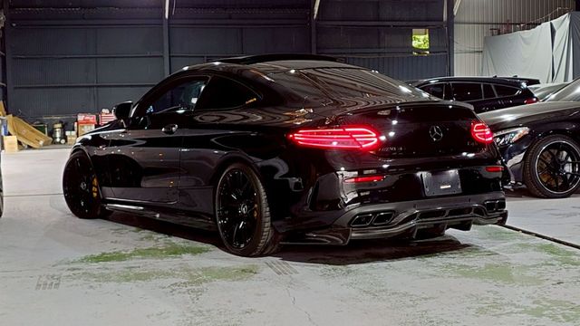 實車實價!C43雙門 五鍵23P跟車 賽車椅 360環景 抬顯 跑排 有改裝  第2張相片