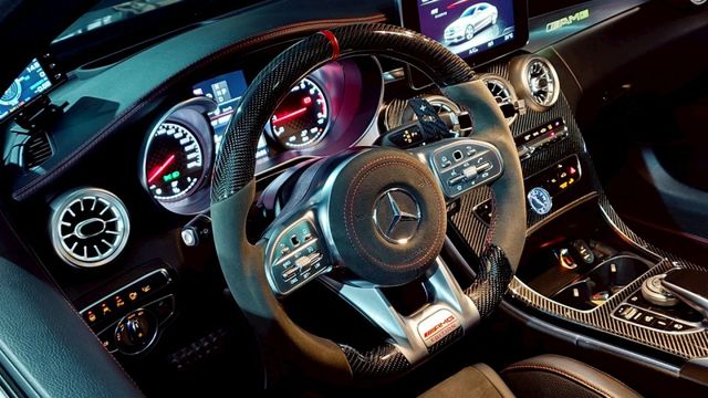 實車實價!C43雙門 五鍵23P跟車 賽車椅 360環景 抬顯 跑排 有改裝  第4張相片