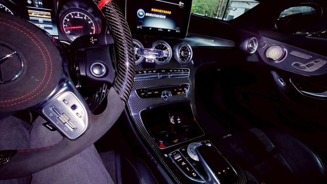 實車實價!C43雙門 五鍵23P跟車 賽車椅 360環景 抬顯 跑排 有改裝  第7張相片