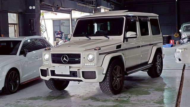 G63 實車實價!ACC  盲點偵測 20吋鋁圈 天窗 電熱通風椅 黑白內裝  第1張相片