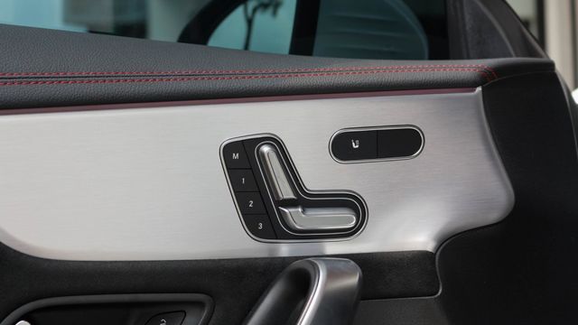 CLA45S 實車實價!  第6張相片