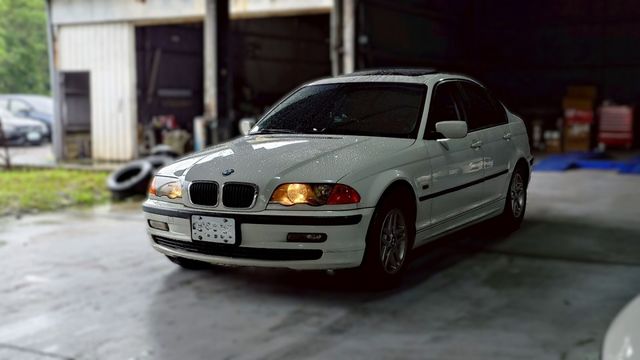 保證實車實價!318i  第1張相片