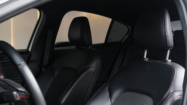 實車實價!賽道版 ACC跟車 IKEY AA+CP 電動椅 HUD抬頭顯示 盲點偵測 德製ST Edition旋壓輕量性  第10張相片